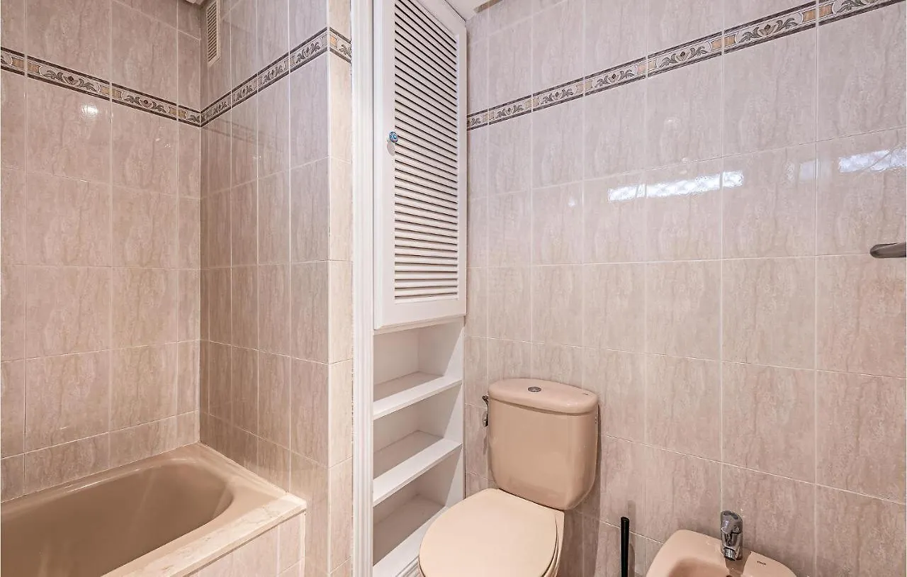 2 Bedroom Stunning Apartment In בנאלמדנה ספרד