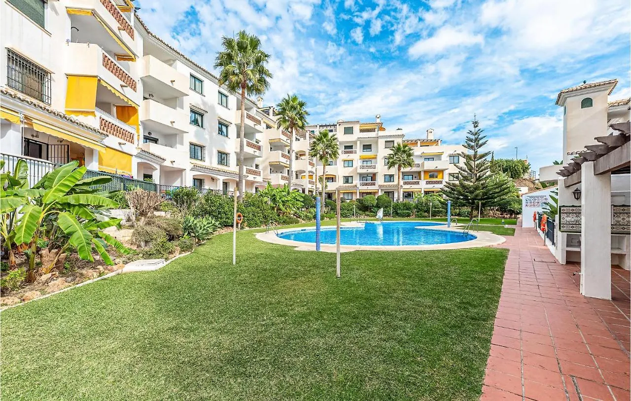 2 Bedroom Stunning Apartment In Benalmádena