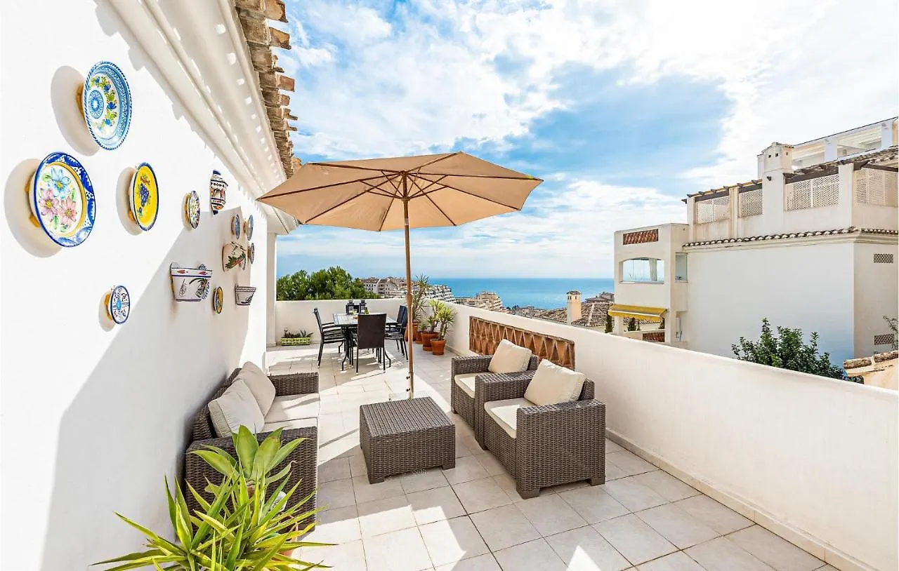 2 Bedroom Stunning Apartment In Benalmádena Spanje
