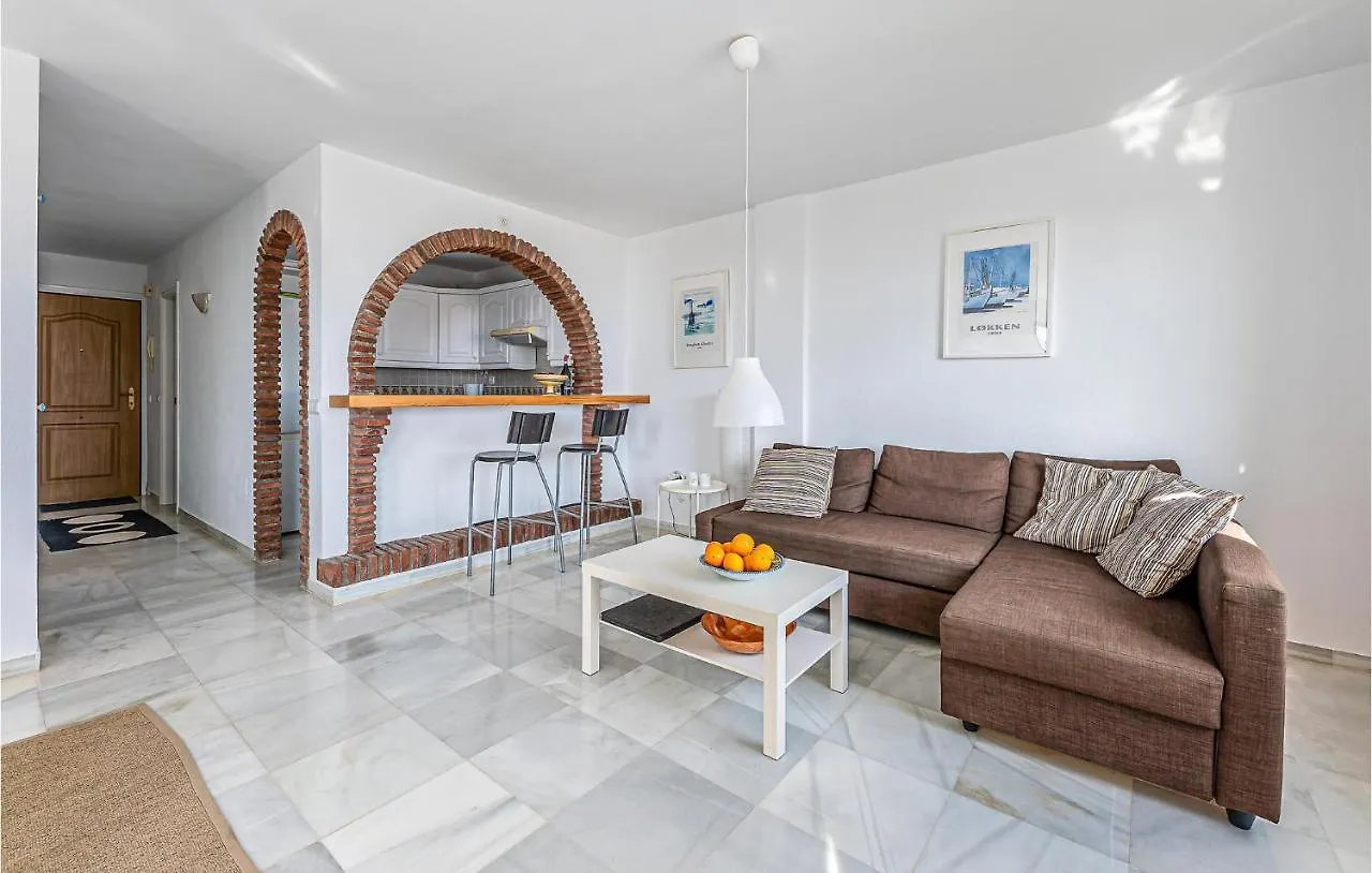 2 Bedroom Stunning Apartment In Benalmádena
