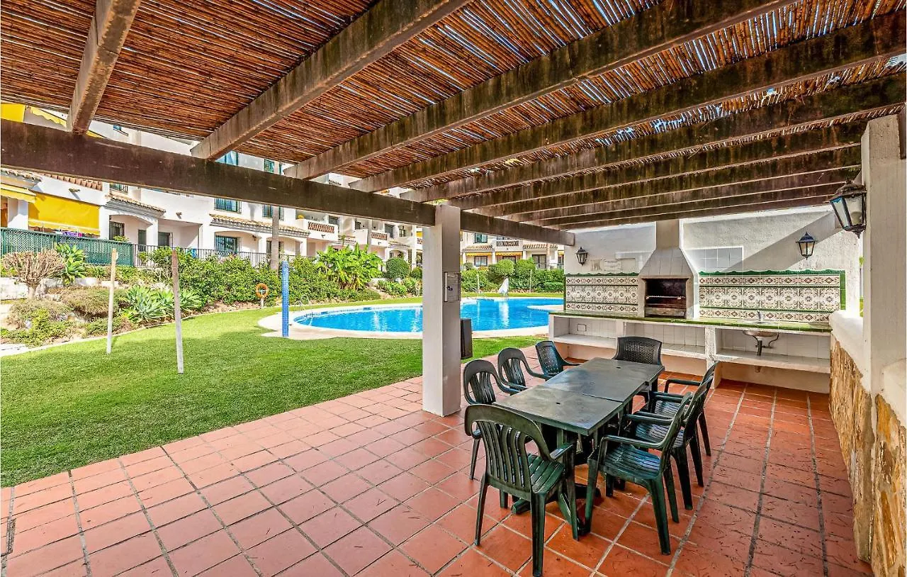 2 Bedroom Stunning Apartment In Benalmádena
