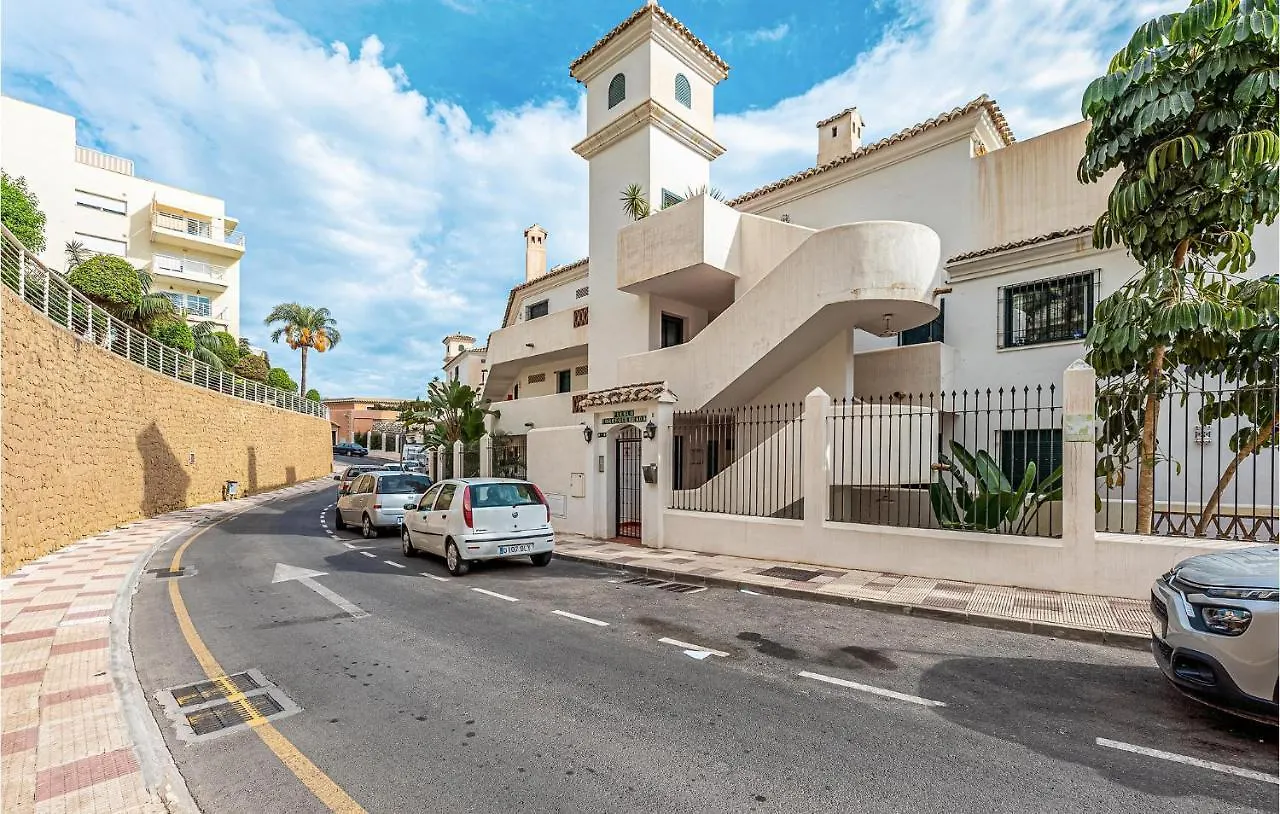 2 Bedroom Stunning Apartment In Benalmádena