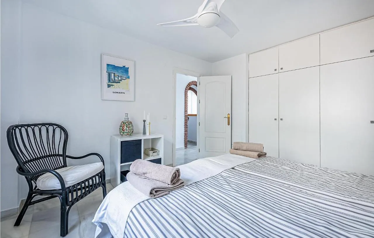 2 Bedroom Stunning Apartment In Benalmádena 0*,